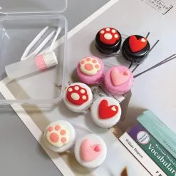 UNIQSO Cute Paw & Love Lens Case Travel Kit (3 Pairs) -Spirit Halloween Store 2 9adbaaee 5a8e 438b 93f0 2ce65206e693